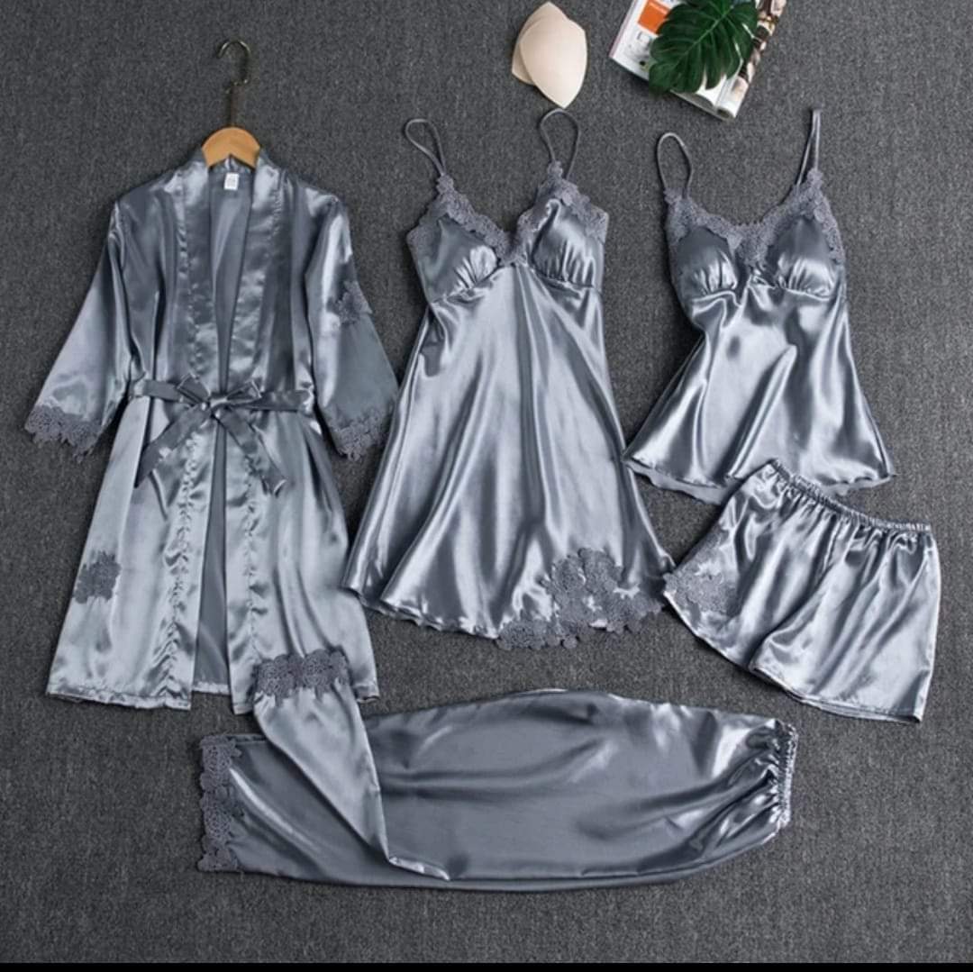 Premium Silk Jersey Knit 5 Piece Nightwear Set for Women – Free Size, Unpadded, Made in Pakistan